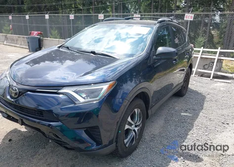 2018 Toyota Rav4 Le z USA, uszkodzony, nr VIN JTMBFREV2JJ723702